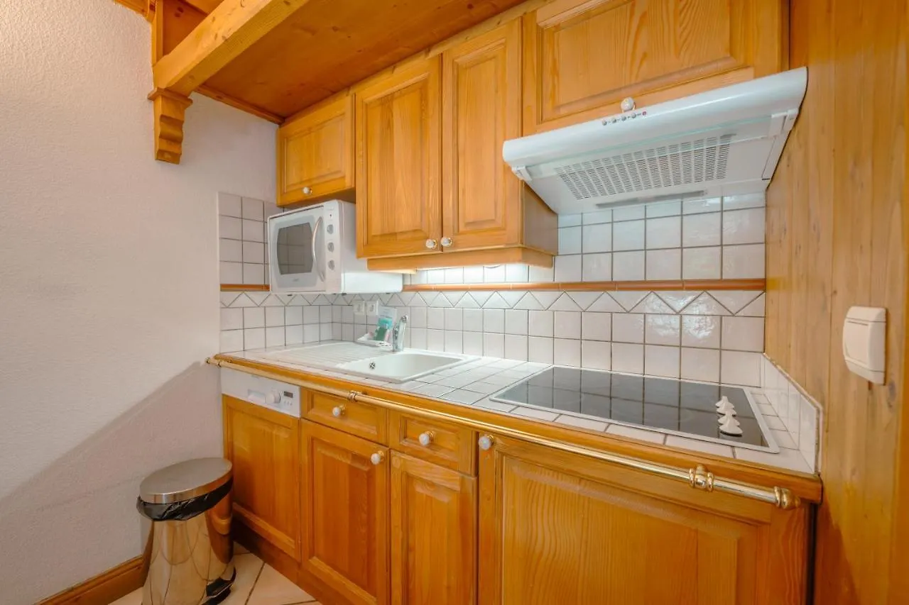 Residence Le Cristal - Mont Blanc 5 - Happy Rentals Chamonix Apartment