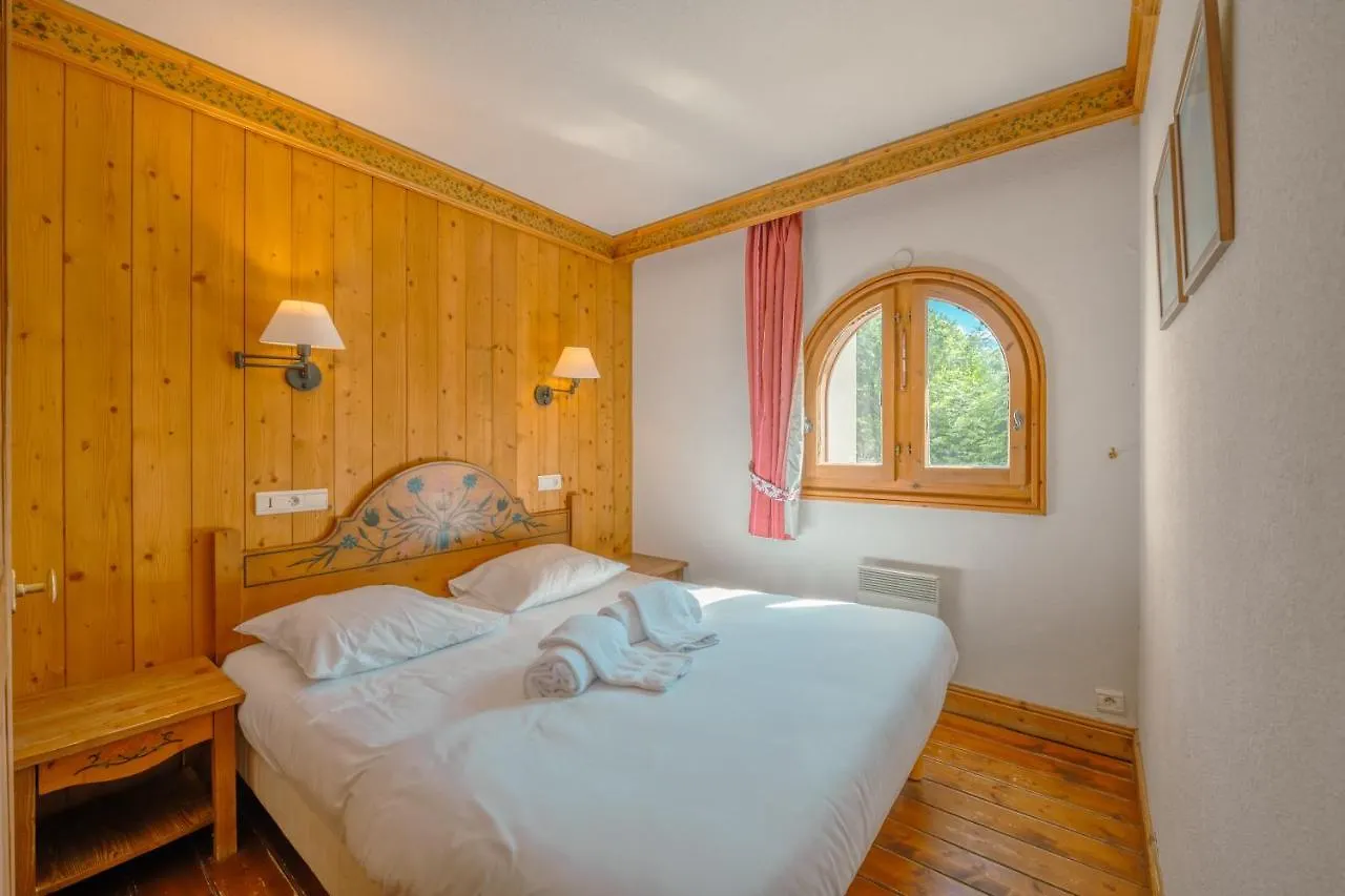 Residence Le Cristal - Mont Blanc 5 - Happy Rentals Chamonix