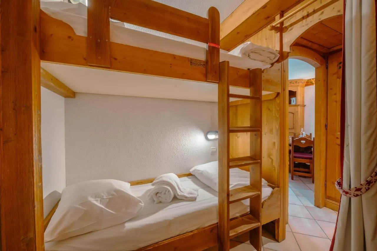 Residence Le Cristal - Mont Blanc 5 - Happy Rentals Chamonix 0*,